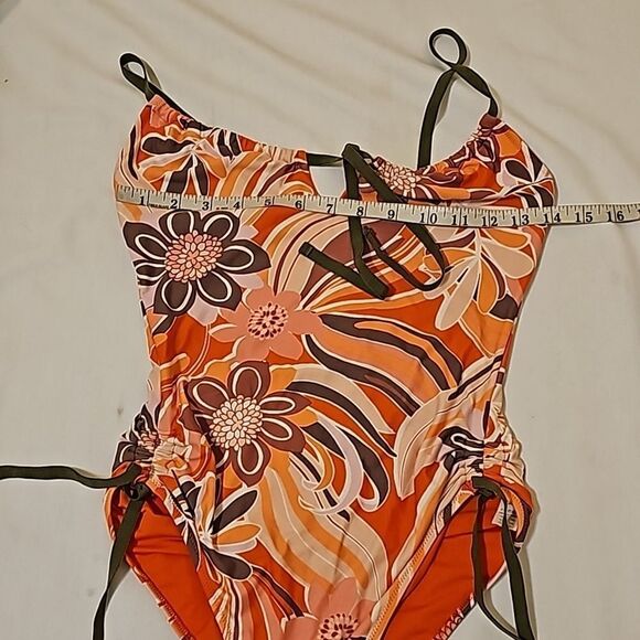 Aerie Printed Ruched Keyhole One Piece Swimsuit small - Picture 4 of 9